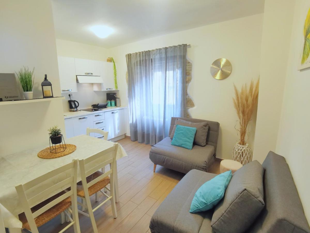 Apartment Hum-The Smallest Town In The World Bagian luar foto
