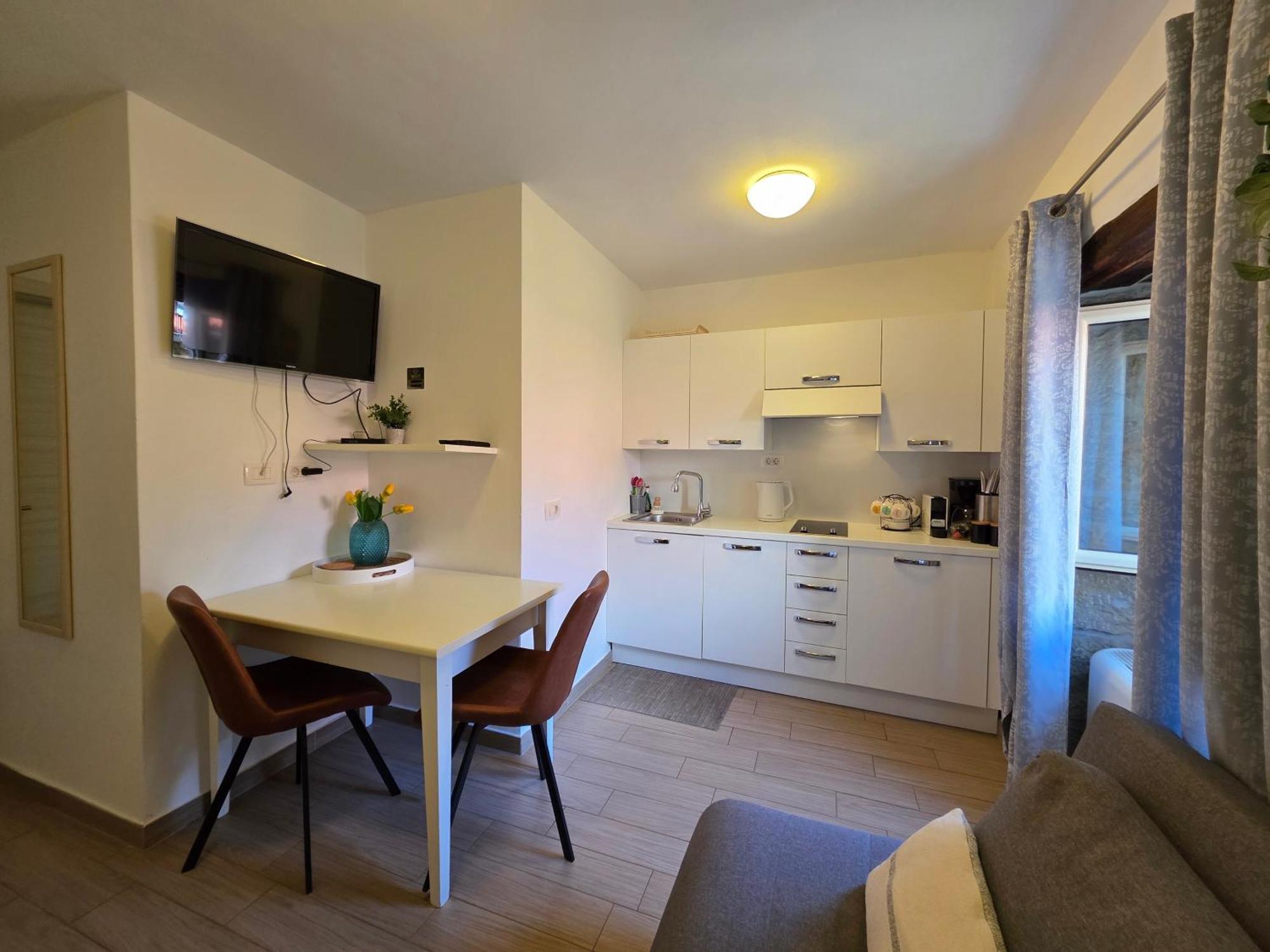 Apartment Hum-The Smallest Town In The World Bagian luar foto